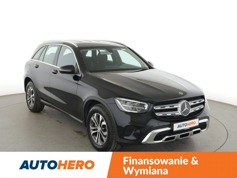 Mercedes GLC 200 200d 4Matic automat navi PDC hak tempomat LED High Performance I (2015-2022)