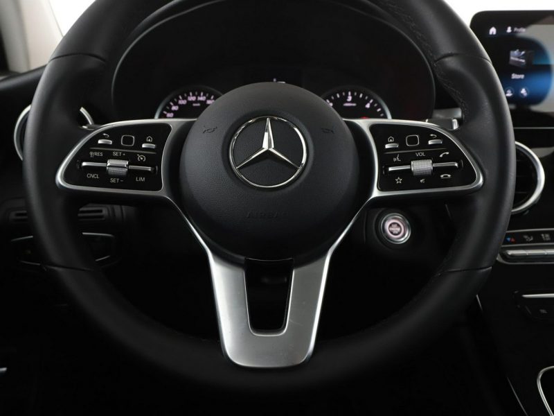Mercedes GLC 200 200d 4Matic automat navi PDC hak tempomat LED High Performance I (2015-2022)