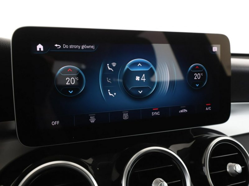 Mercedes GLC 200 200d 4Matic automat navi PDC hak tempomat LED High Performance I (2015-2022)