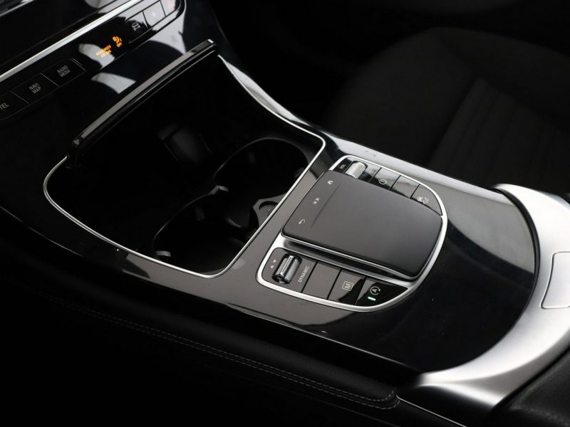 Mercedes GLC 200 200d 4Matic automat navi PDC hak tempomat LED High Performance I (2015-2022)
