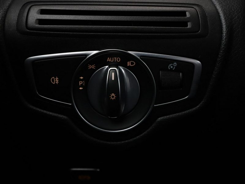 Mercedes GLC 200 200d 4Matic automat navi PDC hak tempomat LED High Performance I (2015-2022)