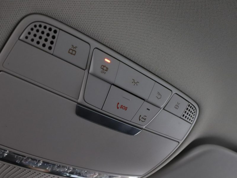 Mercedes GLC 200 200d 4Matic automat navi PDC hak tempomat LED High Performance I (2015-2022)