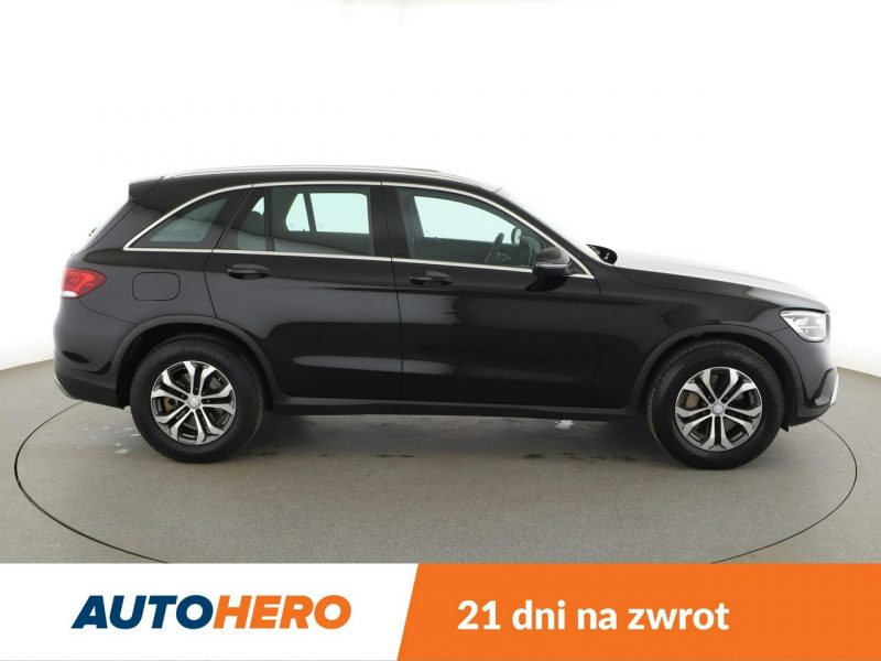 Mercedes GLC 200 200d 4Matic automat navi PDC hak tempomat LED High Performance I (2015-2022)