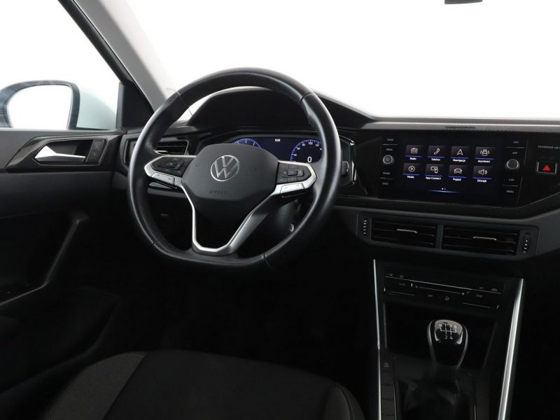 Volkswagen Taigo Life virtual cockpit navi PDC climatronic ACC LED