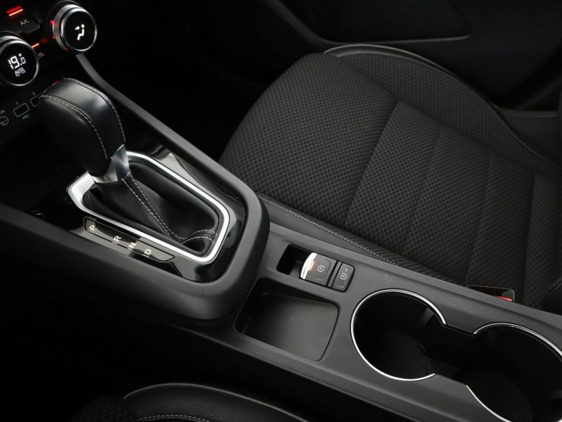 Renault Arkana Automat Navi Klimatyzacja Podgrzewane fotele Czujniki parkowania Bluet
