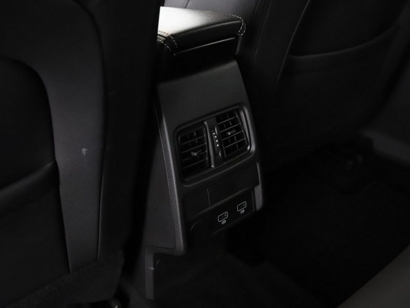 Renault Arkana Automat Navi Klimatyzacja Podgrzewane fotele Czujniki parkowania Bluet