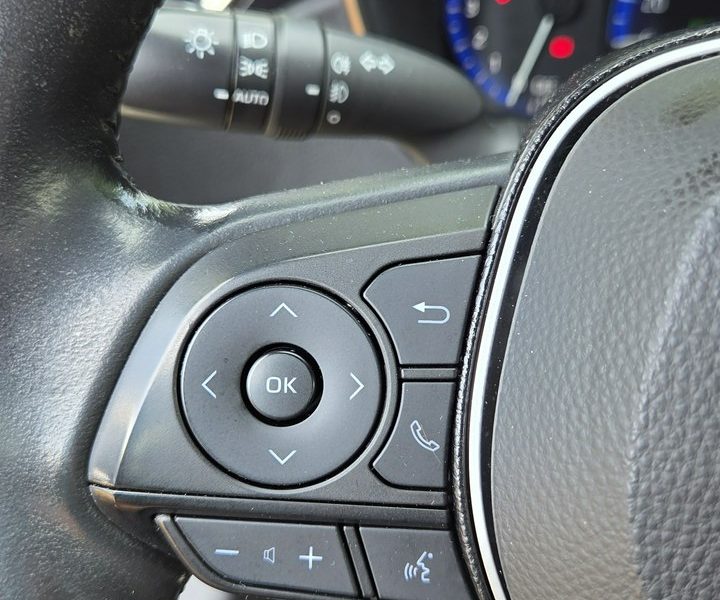 Toyota Corolla 1.8 HSD 122KM FV 23% 76 tyś km!!! Ast. Pasa Kamera Grzane fotele! E21 (2019-)