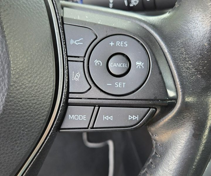 Toyota Corolla 1.8 HSD 122KM FV 23% 76 tyś km!!! Ast. Pasa Kamera Grzane fotele! E21 (2019-)