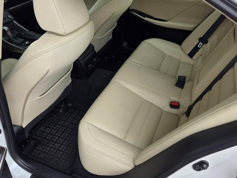 Lexus IS 2.5 Hybrid Hand Free PDC Jasna Skóra Kamera Ast. park Navi Serwis III (2013-)