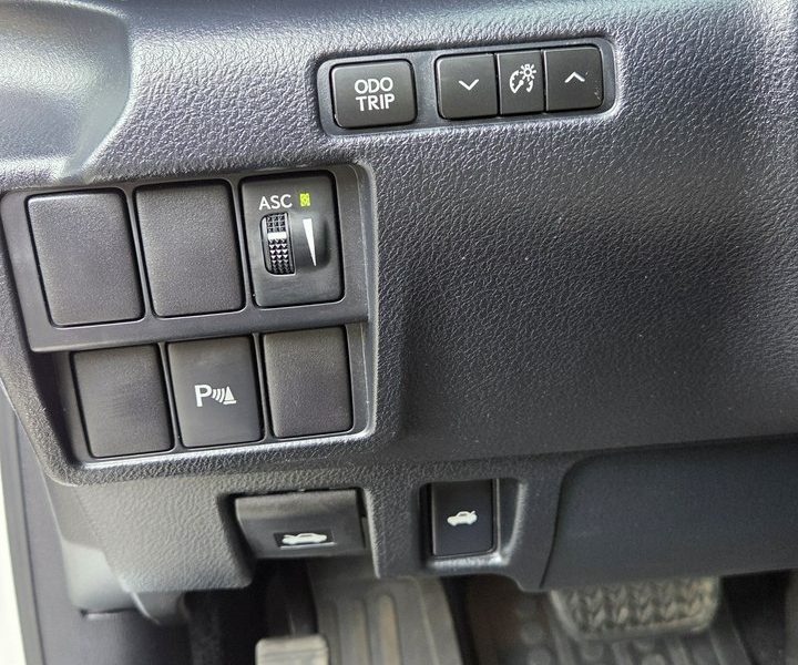 Lexus IS 2.5 Hybrid Hand Free PDC Jasna Skóra Kamera Ast. park Navi Serwis III (2013-)