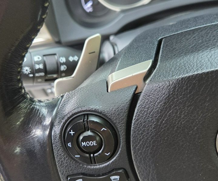 Lexus IS 2.5 Hybrid Hand Free PDC Jasna Skóra Kamera Ast. park Navi Serwis III (2013-)