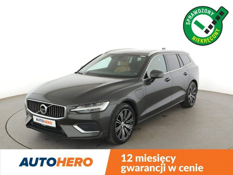 Volvo V60 FV23% PHEV skóra full LED navi klima auto panorama kamery II (2018-)