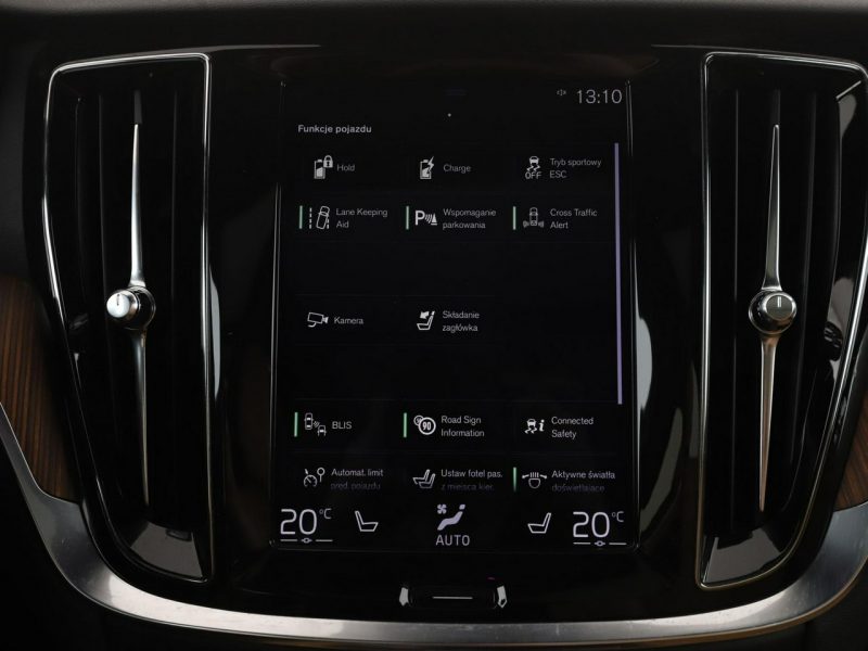 Volvo V60 FV23% PHEV skóra full LED navi klima auto panorama kamery II (2018-)