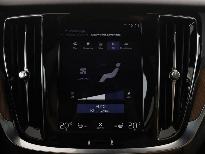 Volvo V60 FV23% PHEV skóra full LED navi klima auto panorama kamery II (2018-)