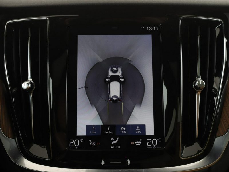 Volvo V60 FV23% PHEV skóra full LED navi klima auto panorama kamery II (2018-)
