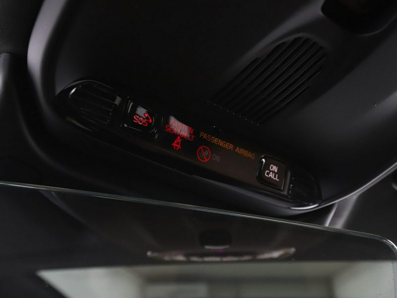 Volvo V60 FV23% PHEV skóra full LED navi klima auto panorama kamery II (2018-)