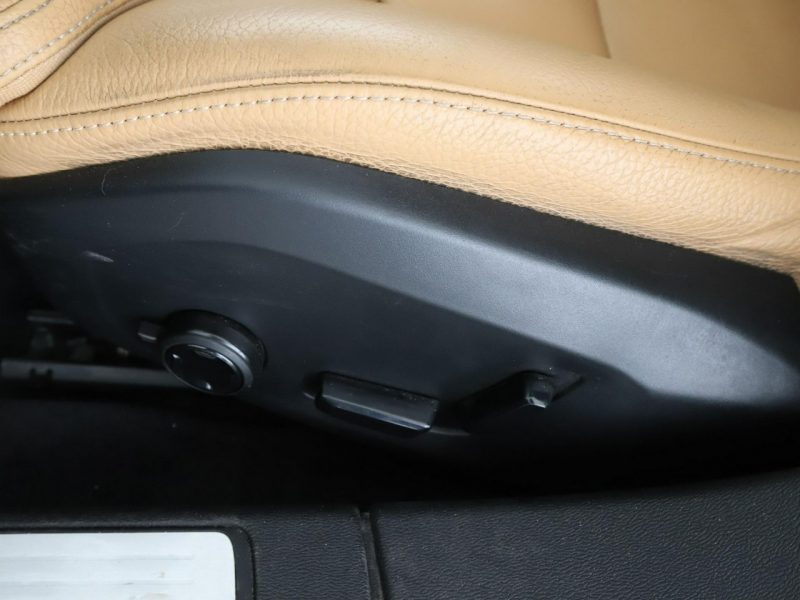 Volvo V60 FV23% PHEV skóra full LED navi klima auto panorama kamery II (2018-)