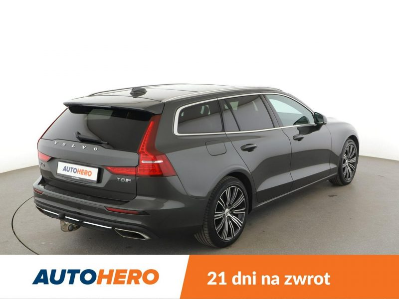 Volvo V60 FV23% PHEV skóra full LED navi klima auto panorama kamery II (2018-)