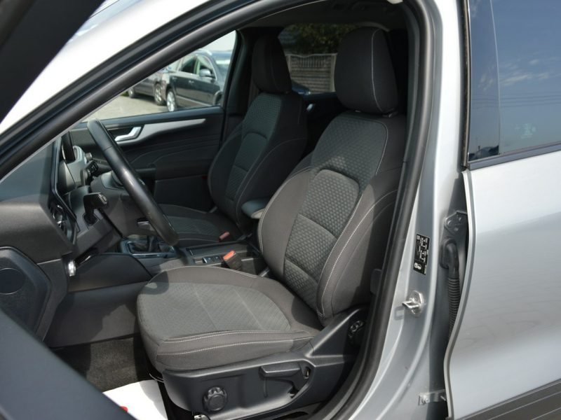 Ford Kuga 1.5 EcoBlue Serwis Bezwypadkowy LED Navi NOWE OPONY Euro-6d III (2019-)