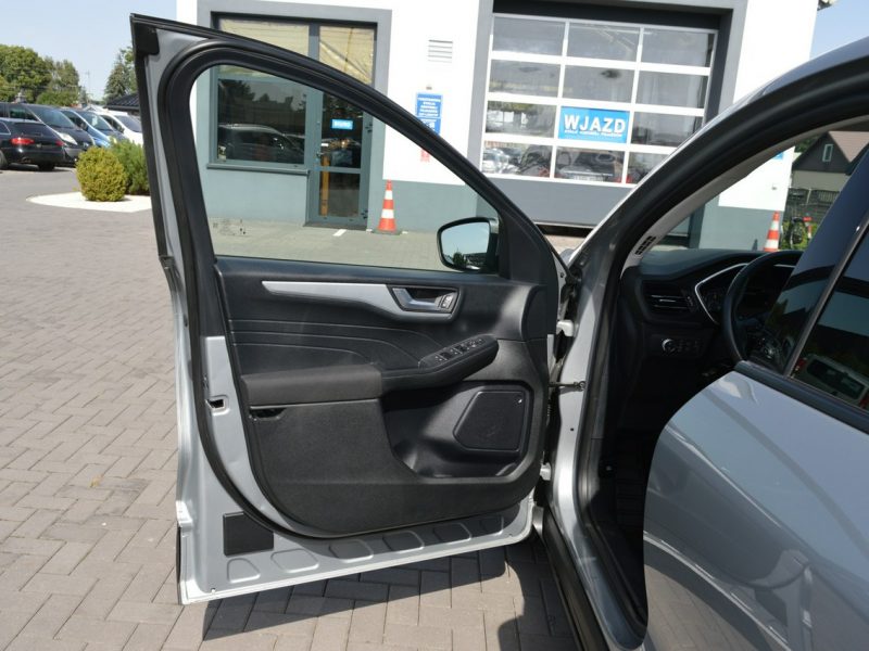 Ford Kuga 1.5 EcoBlue Serwis Bezwypadkowy LED Navi NOWE OPONY Euro-6d III (2019-)