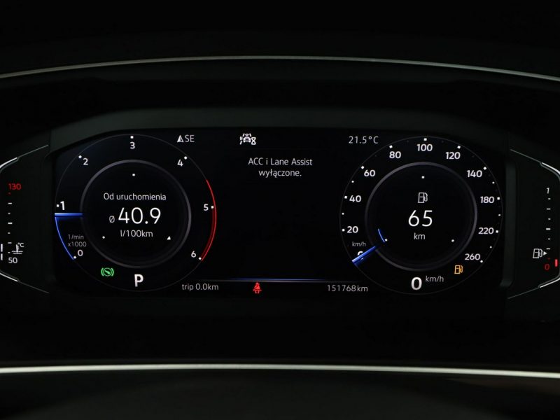 Volkswagen Tiguan Carat Exclusive automat alcantara virtual panorama navi kamera II (2016-2024)