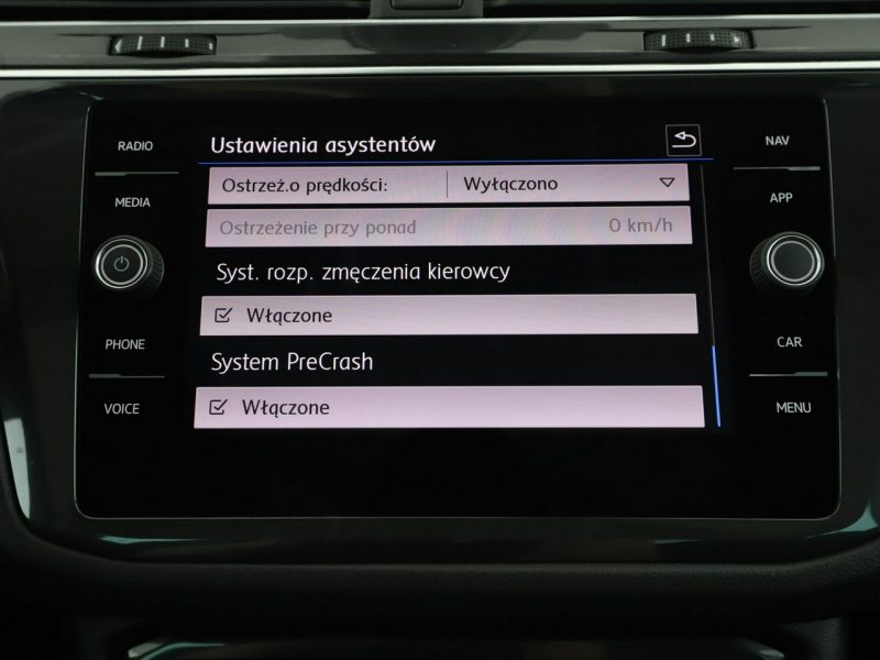 Volkswagen Tiguan Carat Exclusive automat alcantara virtual panorama navi kamera II (2016-2024)