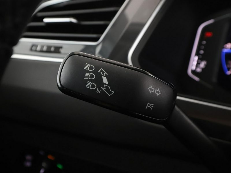 Volkswagen Tiguan Carat Exclusive automat alcantara virtual panorama navi kamera II (2016-2024)
