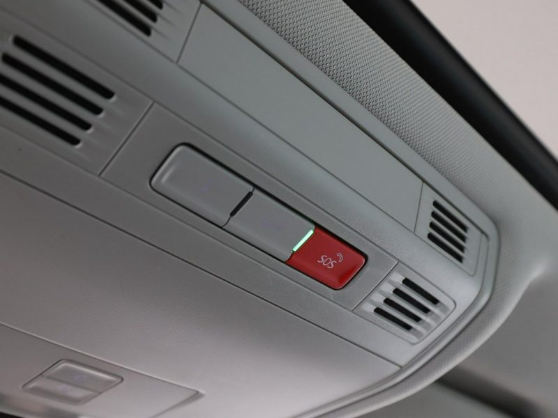 Volkswagen Tiguan Carat Exclusive automat alcantara virtual panorama navi kamera II (2016-2024)