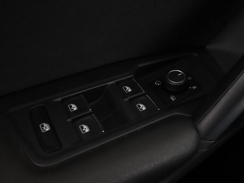 Volkswagen Tiguan Carat Exclusive automat alcantara virtual panorama navi kamera II (2016-2024)