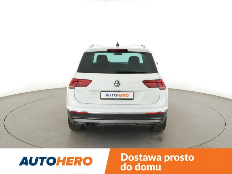 Volkswagen Tiguan Carat Exclusive automat alcantara virtual panorama navi kamera II (2016-2024)