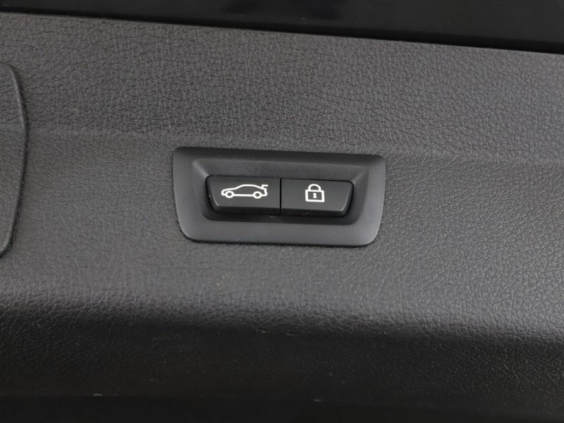 BMW 216 lift full LED klima auto czujniki parkowania grzane fotele F46