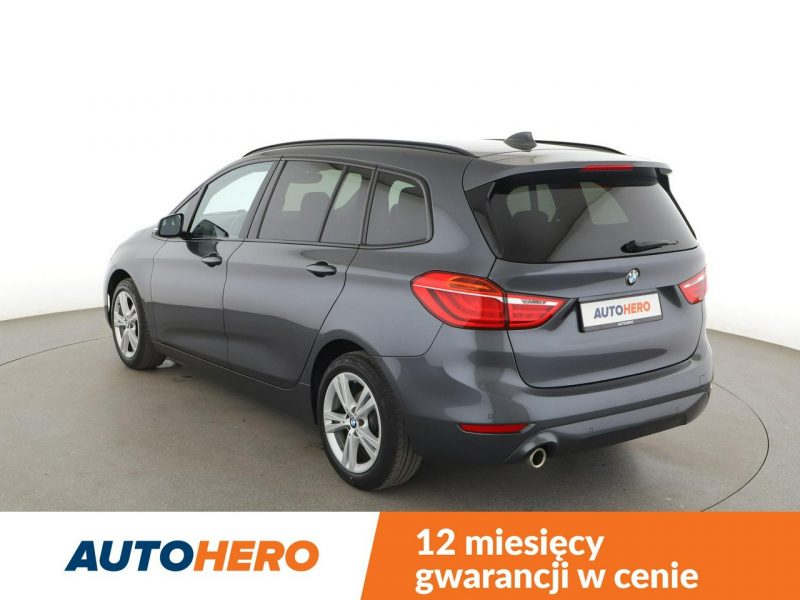 BMW 216 lift full LED klima auto czujniki parkowania grzane fotele F46