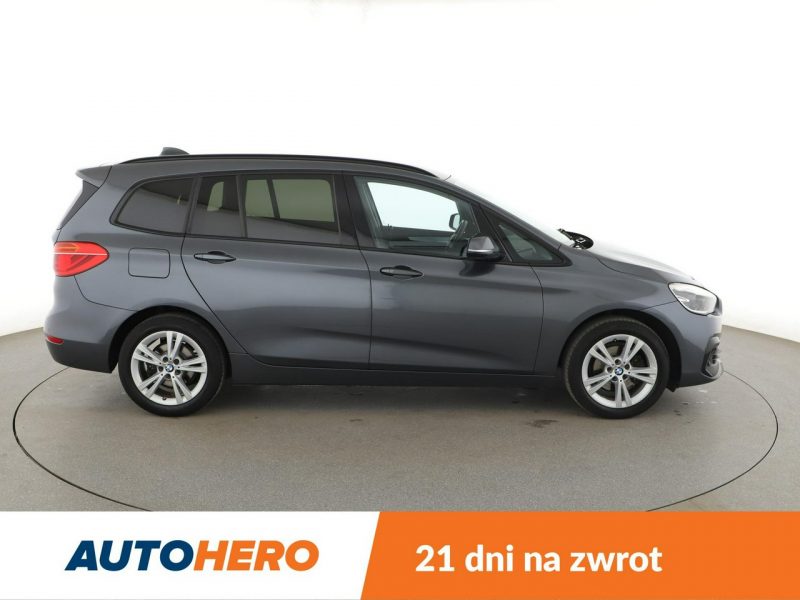 BMW 216 lift full LED klima auto czujniki parkowania grzane fotele F46