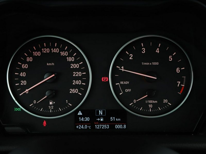 BMW 218 7 os. navi klima auto czujniki parkowania grzane fotele F46