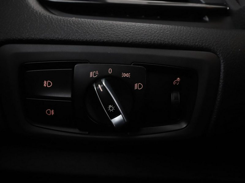 BMW 218 7 os. navi klima auto czujniki parkowania grzane fotele F46