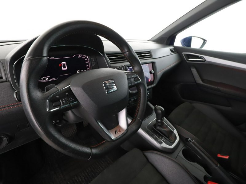 Seat Arona FR automat virtual navi alcantara BeatsAudio ACC grzane fotele kamera
