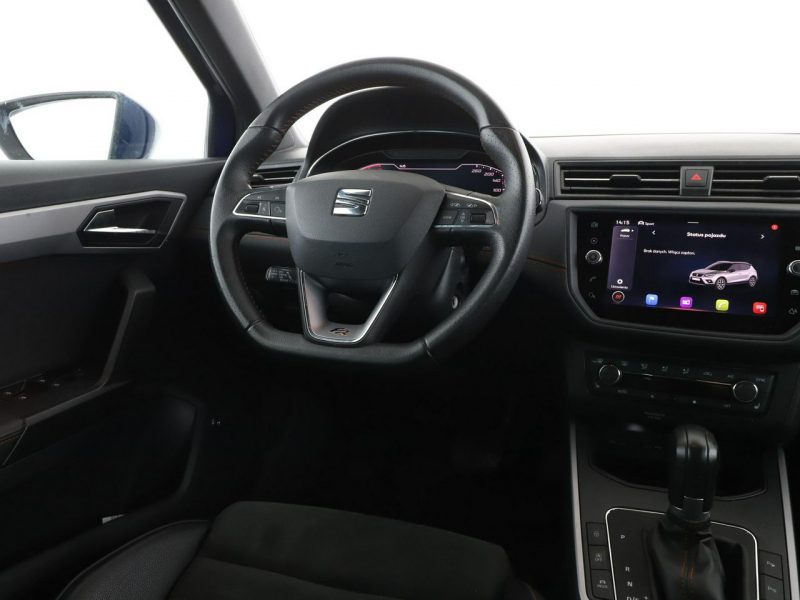 Seat Arona FR automat virtual navi alcantara BeatsAudio ACC grzane fotele kamera