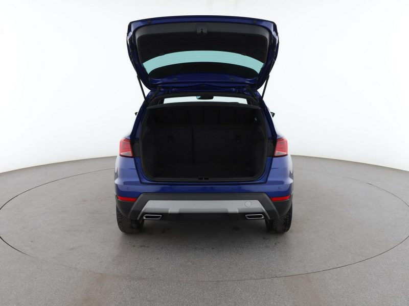Seat Arona FR automat virtual navi alcantara BeatsAudio ACC grzane fotele kamera