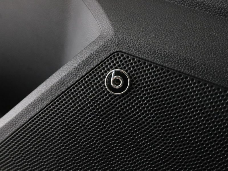 Seat Arona FR automat virtual navi alcantara BeatsAudio ACC grzane fotele kamera