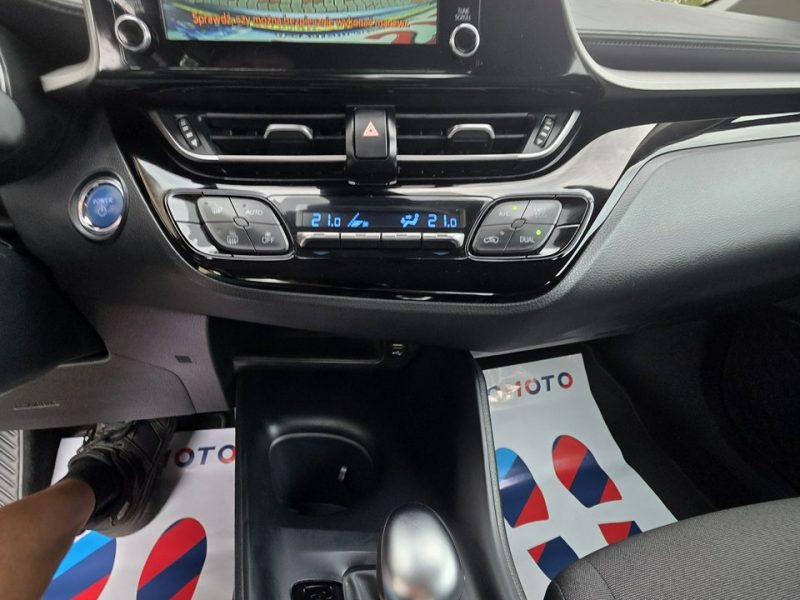 Toyota C-HR C-HR 21r Salon Polska HYBRID Gwarancja Hybrid Bezwypadkowy
