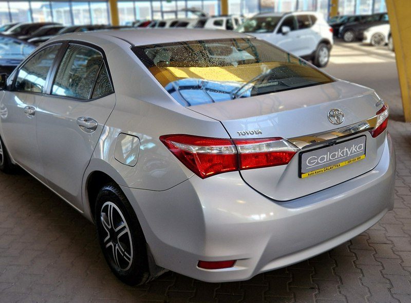 Toyota Corolla ZOBACZ OPIS !!1REJ.2016 r !! W PODANEJ CENIE ROCZNA GWARANCJA !! Seria E16 (2012-)