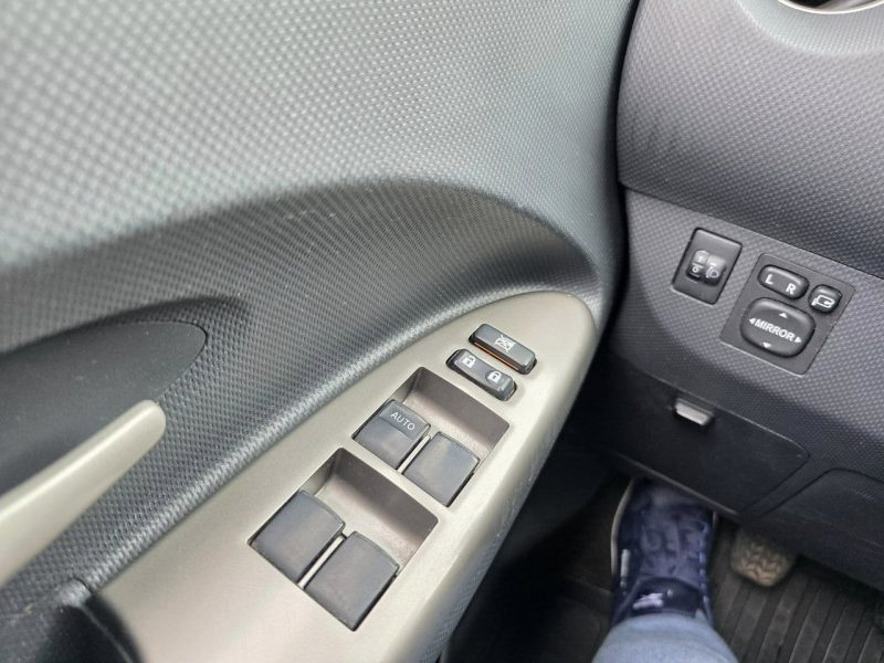 Toyota Urban Cruiser 1.3 Benzyna 100 KM, Klimatyzacja, Alufelgi, Isofix, Klucz Zbliżeniowy