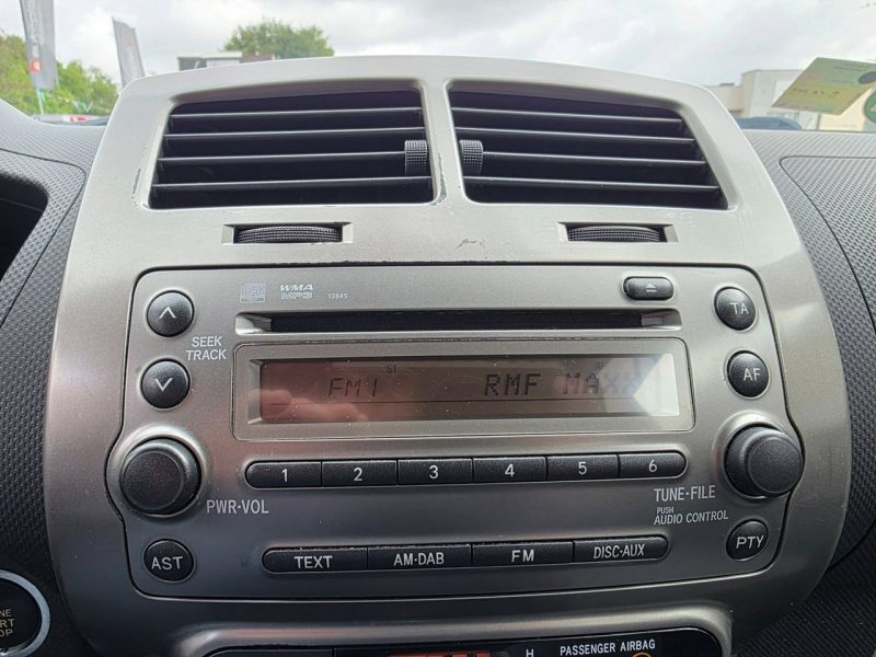 Toyota Urban Cruiser 1.3 Benzyna 100 KM, Klimatyzacja, Alufelgi, Isofix, Klucz Zbliżeniowy