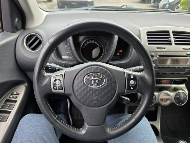 Toyota Urban Cruiser 1.3 Benzyna 100 KM, Klimatyzacja, Alufelgi, Isofix, Klucz Zbliżeniowy