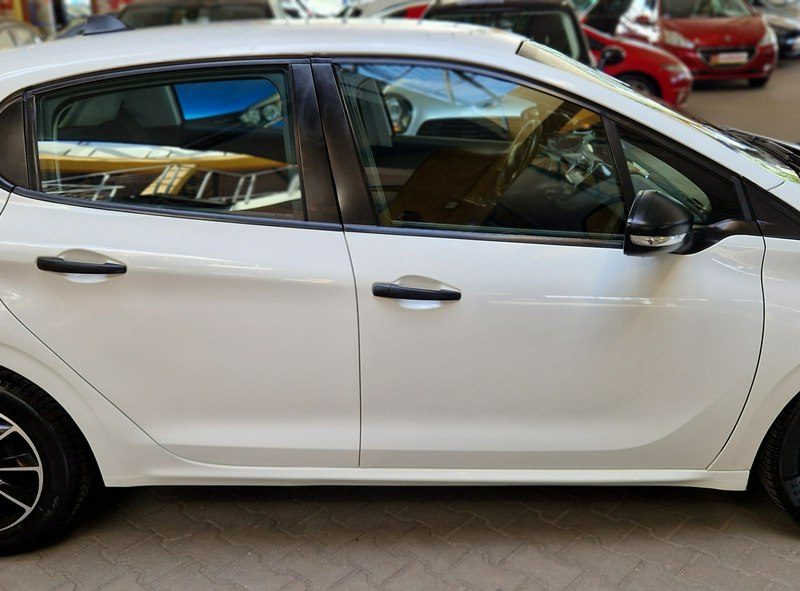 Peugeot 208 ZOBACZ OPIS !! W PODANEJ CENIE ROCZNA GWARANCJA !! I (2012-2019)