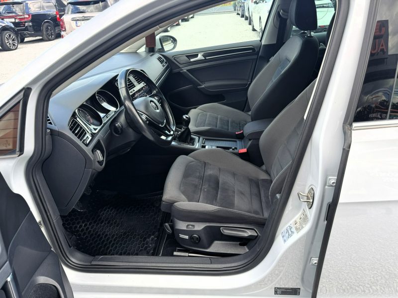 Volkswagen Golf Bezwypadkowy, LED, Masaż, Czujniki parkowania, Podgrzewane fotele VII (2012-)