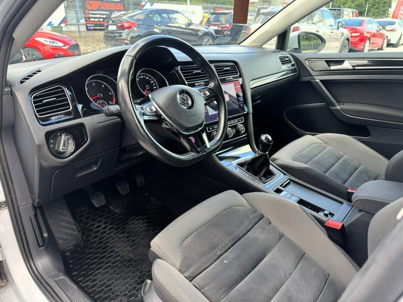 Volkswagen Golf Bezwypadkowy, LED, Masaż, Czujniki parkowania, Podgrzewane fotele VII (2012-)