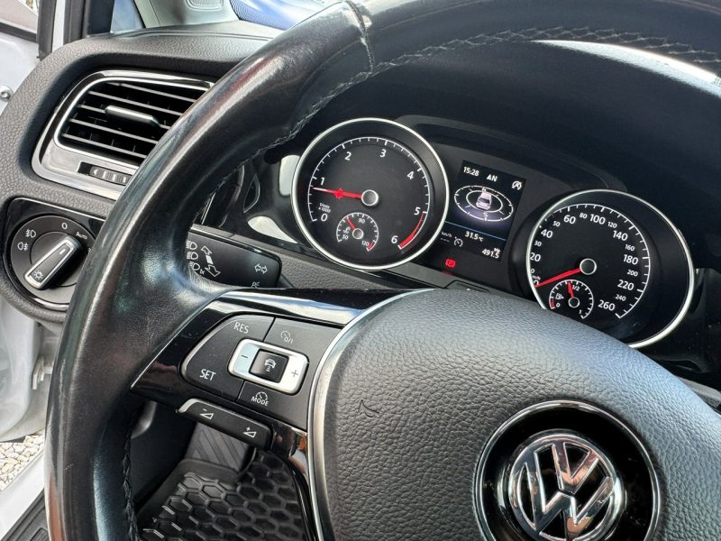 Volkswagen Golf Bezwypadkowy, LED, Masaż, Czujniki parkowania, Podgrzewane fotele VII (2012-)