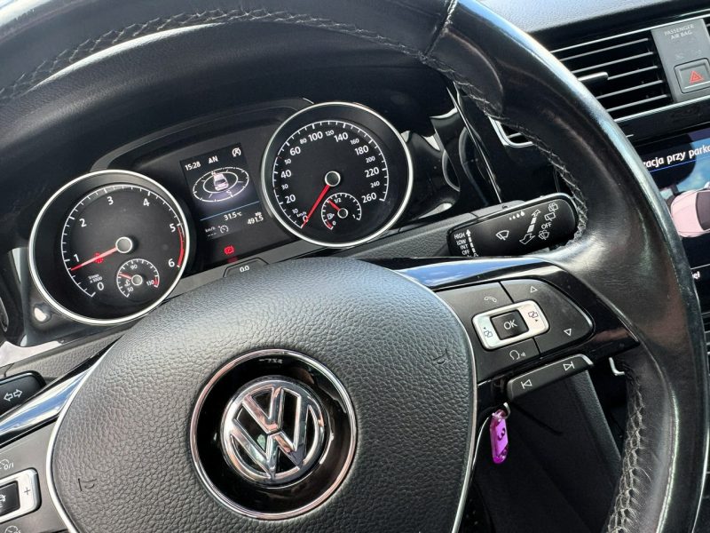Volkswagen Golf Bezwypadkowy, LED, Masaż, Czujniki parkowania, Podgrzewane fotele VII (2012-)