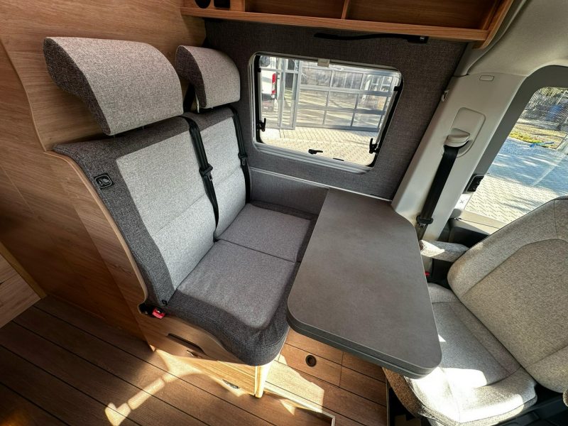 samochody kempingowe Knaus BOXDRIVE 600 XL Kompaktowy campervan z miejscem dla 4 osób! Bogato wyposażony!